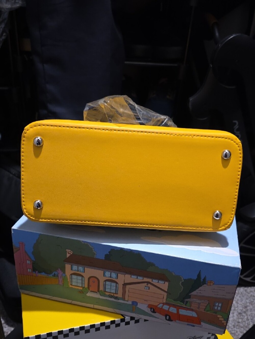 Peanuts 70th Anniversary Charlie Brown Crossbody Purse - Picture 5 of 5